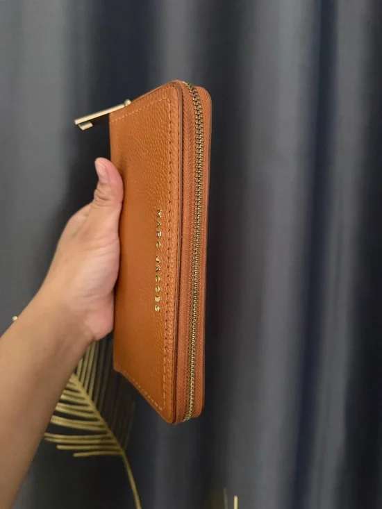 Marc Jacobs Pebbled Leather Zip Wallet in Cognac - Picture 4 of 7